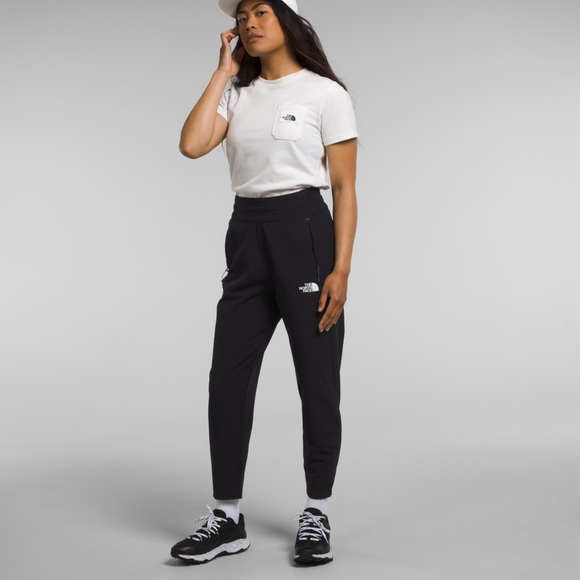 North Face Woven Cargo Trek grid pant NWT - Picture 3 of 6